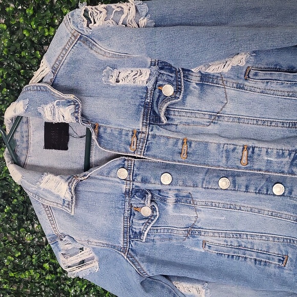 Vintage Blue Jean Jacket Classic Trucker Style - Picture 3 of 5